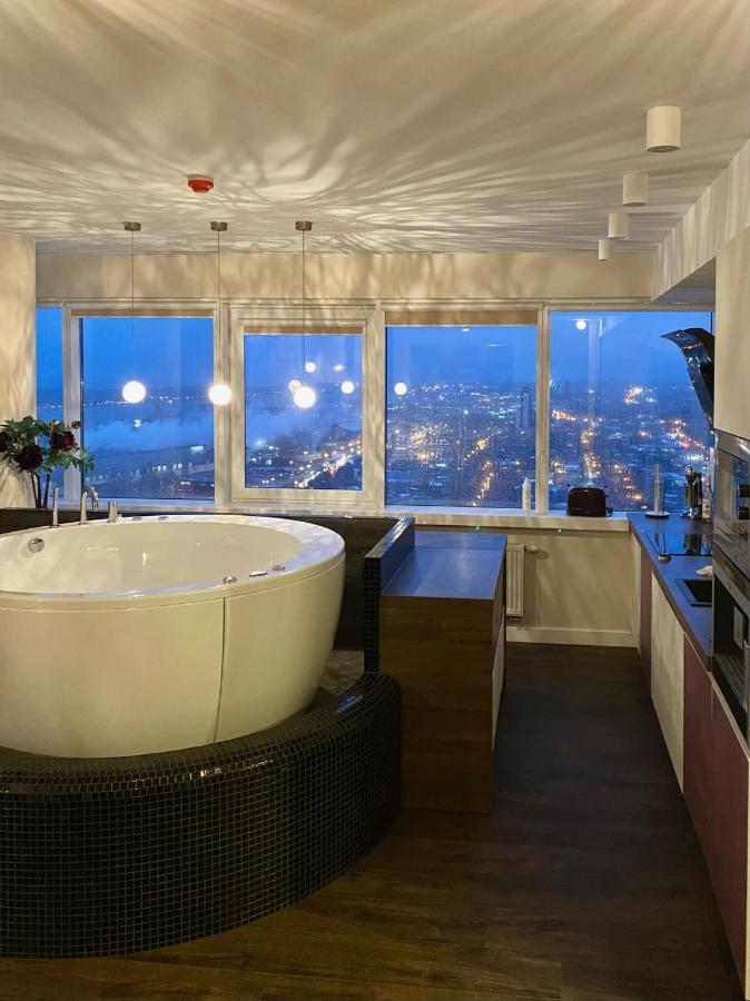 Sky Flat Jacuzzi 27 Floor Apartman Klaipėda Kültér fotó