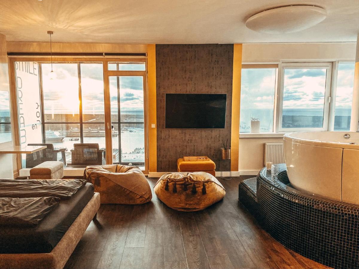 Sky Flat Jacuzzi 27 Floor Apartman Klaipėda Kültér fotó