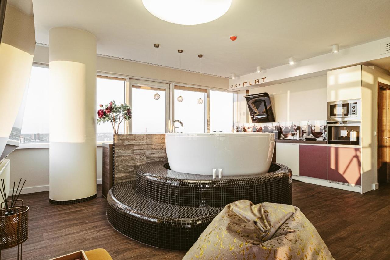 Sky Flat Jacuzzi 27 Floor Apartman Klaipėda Kültér fotó