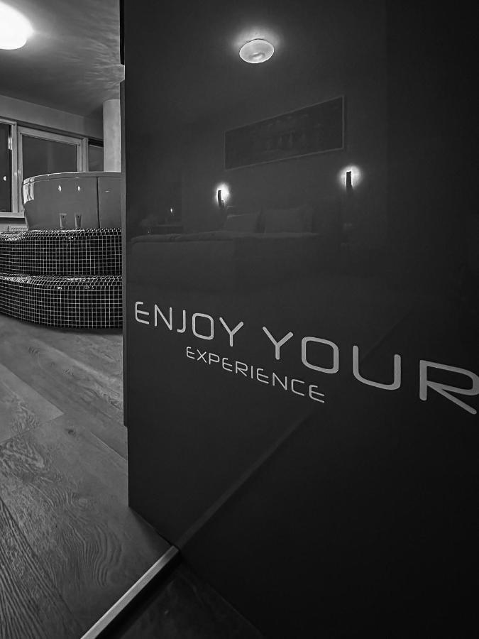 Sky Flat Jacuzzi 27 Floor Apartman Klaipėda Kültér fotó